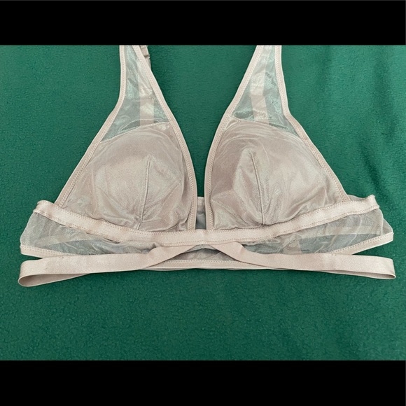 Victoria’s Secret Bralette - Picture 2 of 9